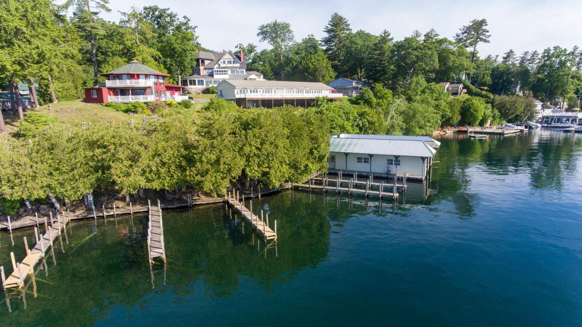 Depe Dene Lakeside Resort Lake George Exterior photo